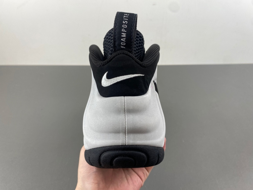 Nike Air Foamposite Pro “Wolf Grey HF0794-001