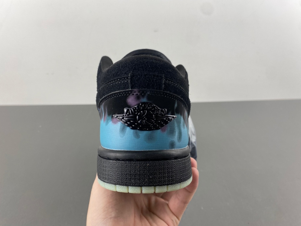 Air Jordan 1 Low “Fortune Fly” HQ3442-001