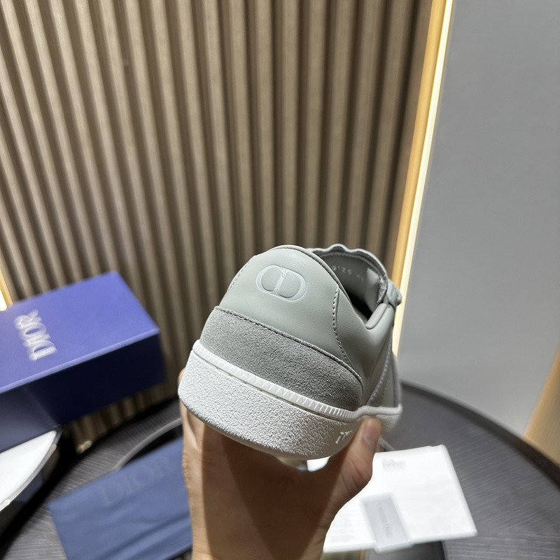 DR B01 Sneaker