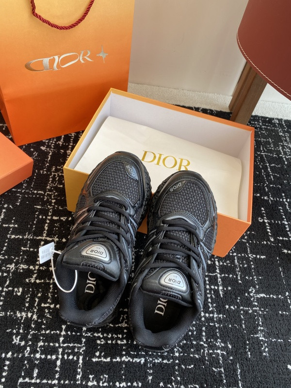 DR B35 Sneaker