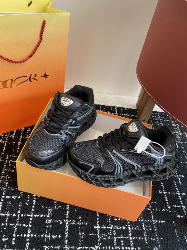 DR B35 Sneaker