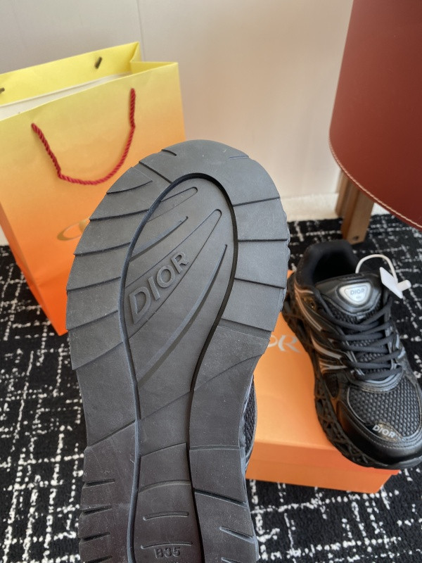 DR B35 Sneaker