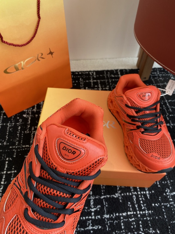 DR B35 Sneaker
