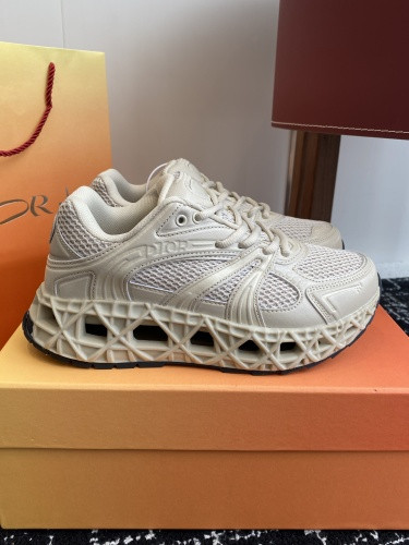 DR B35 Sneaker