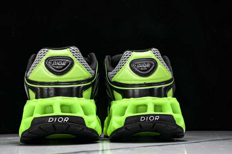 DR B35 Sneaker