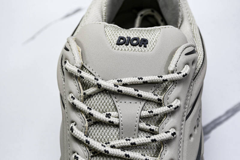 DR B44 Sneaker