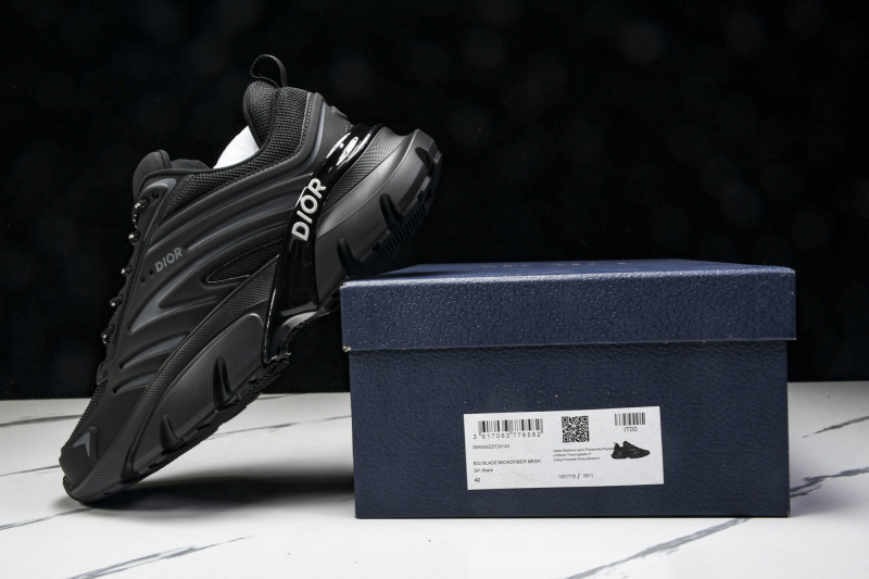 DR B44 Sneaker