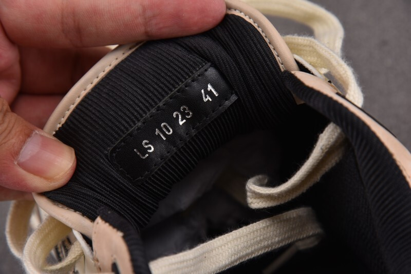 DR B57 Sneaker