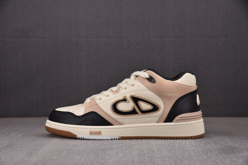 DR B57 Sneaker