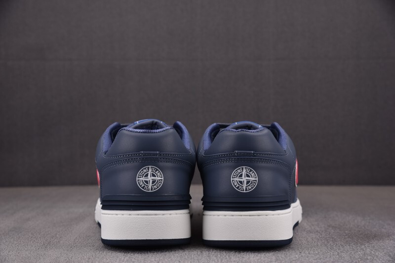 DR B57 Sneaker