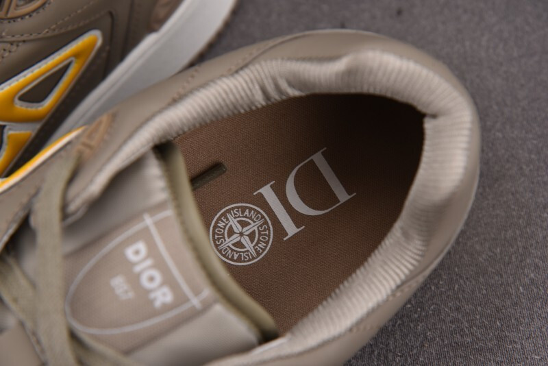 DR B57 Sneaker