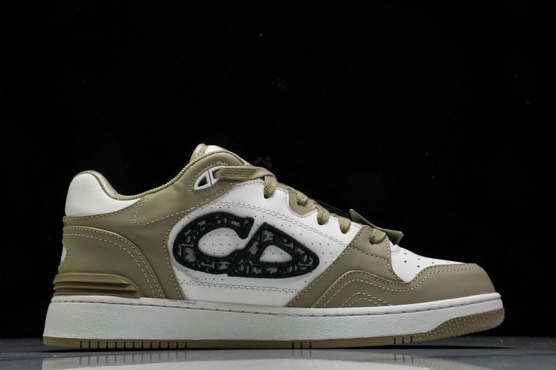 DR B57 Sneaker