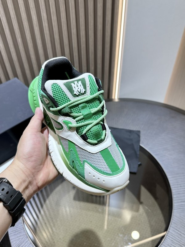 Amiri Runner