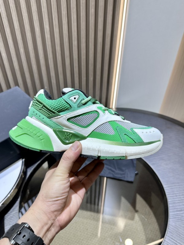 Amiri Runner