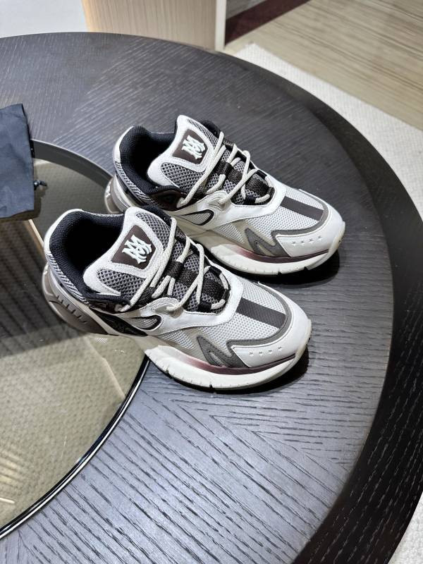 Amiri Runner