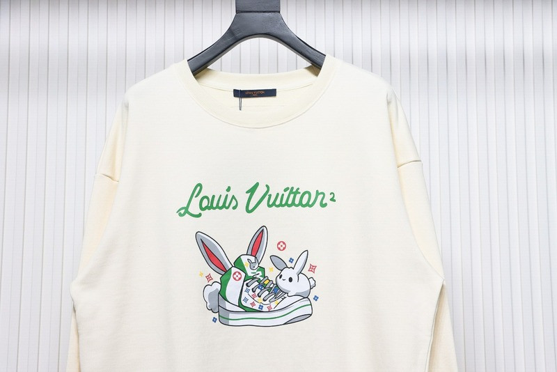 L*V HOODIE