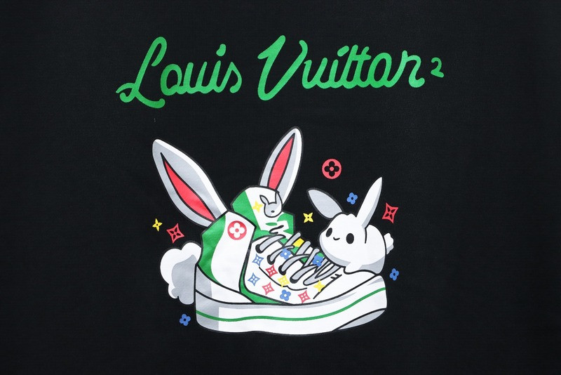 L*V HOODIE