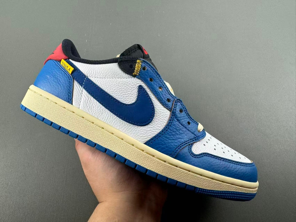 Air Jordan 1 Low UN HQ6998-146
