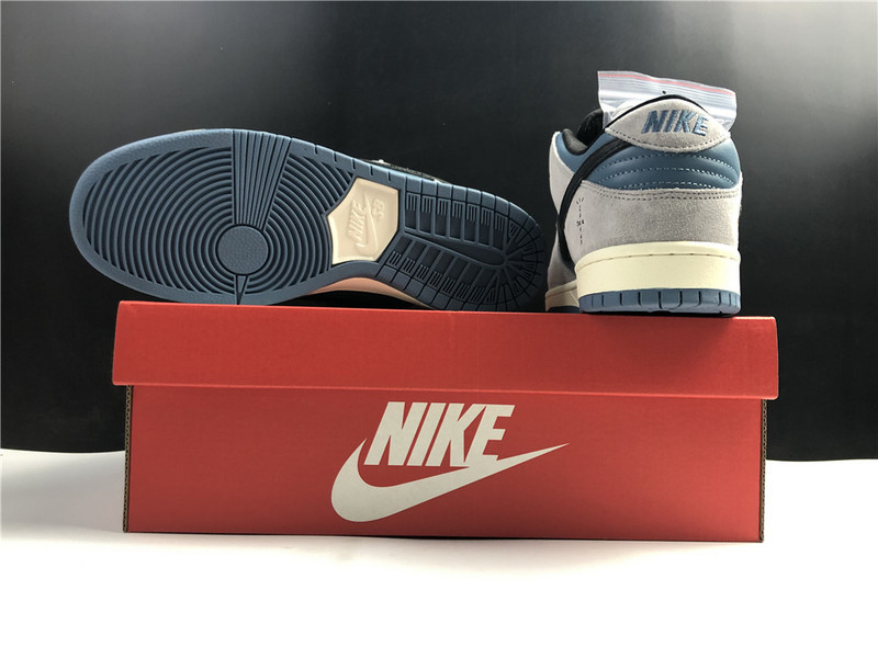 Nike Dunk Low CU1726-400