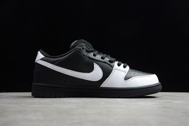 SB Dunk Low 