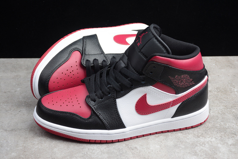 Air Jordan 1 Mid Bred Toe 554724-066