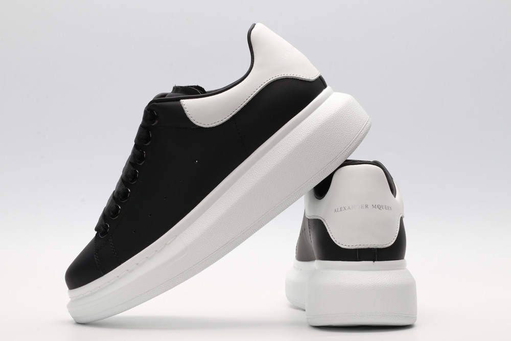MQ Sneakers