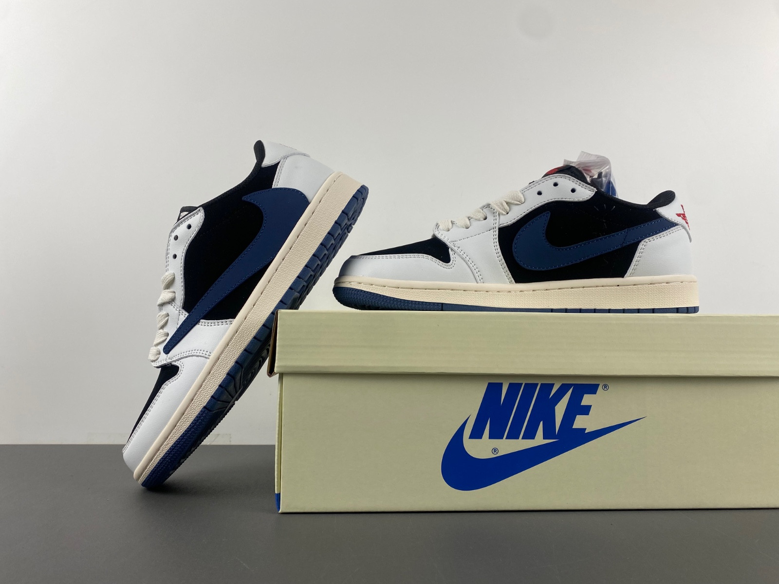 Air Jordan 1 Low Travis scott DM7866-713