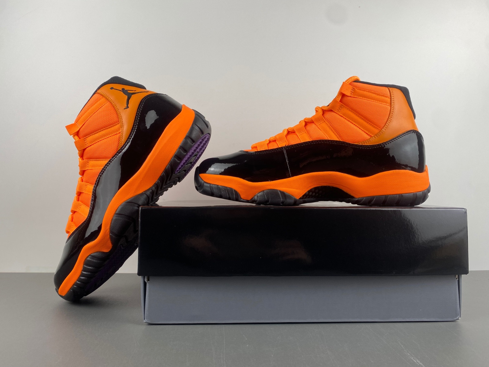 Air Jordan 11 CT8012-800