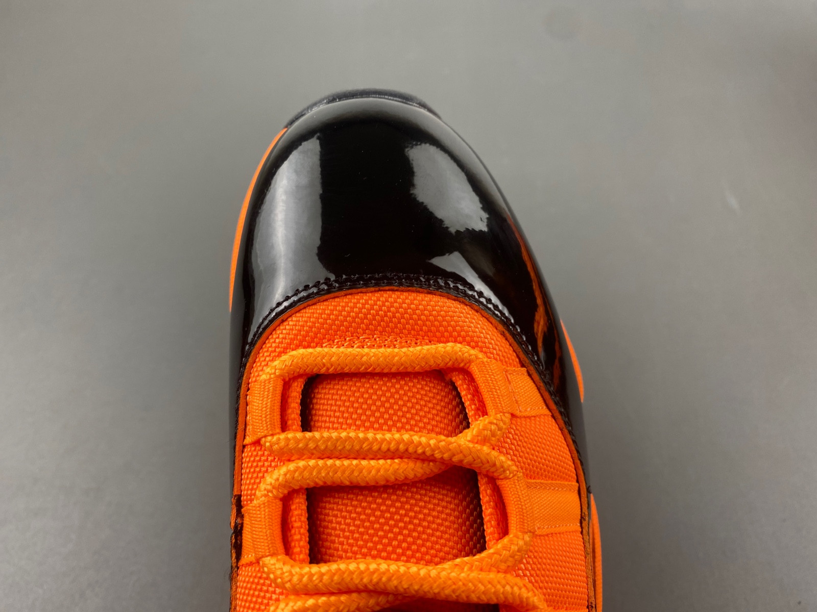 Air Jordan 11 CT8012-800