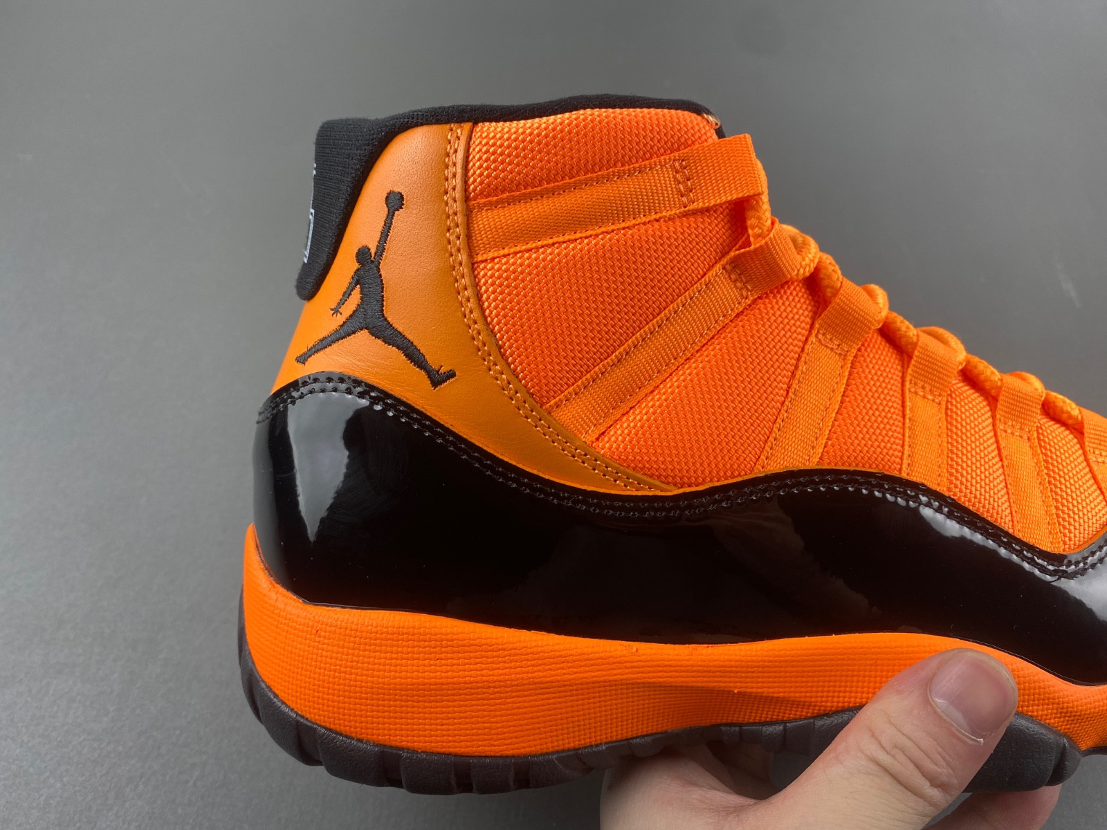 Air Jordan 11 CT8012-800