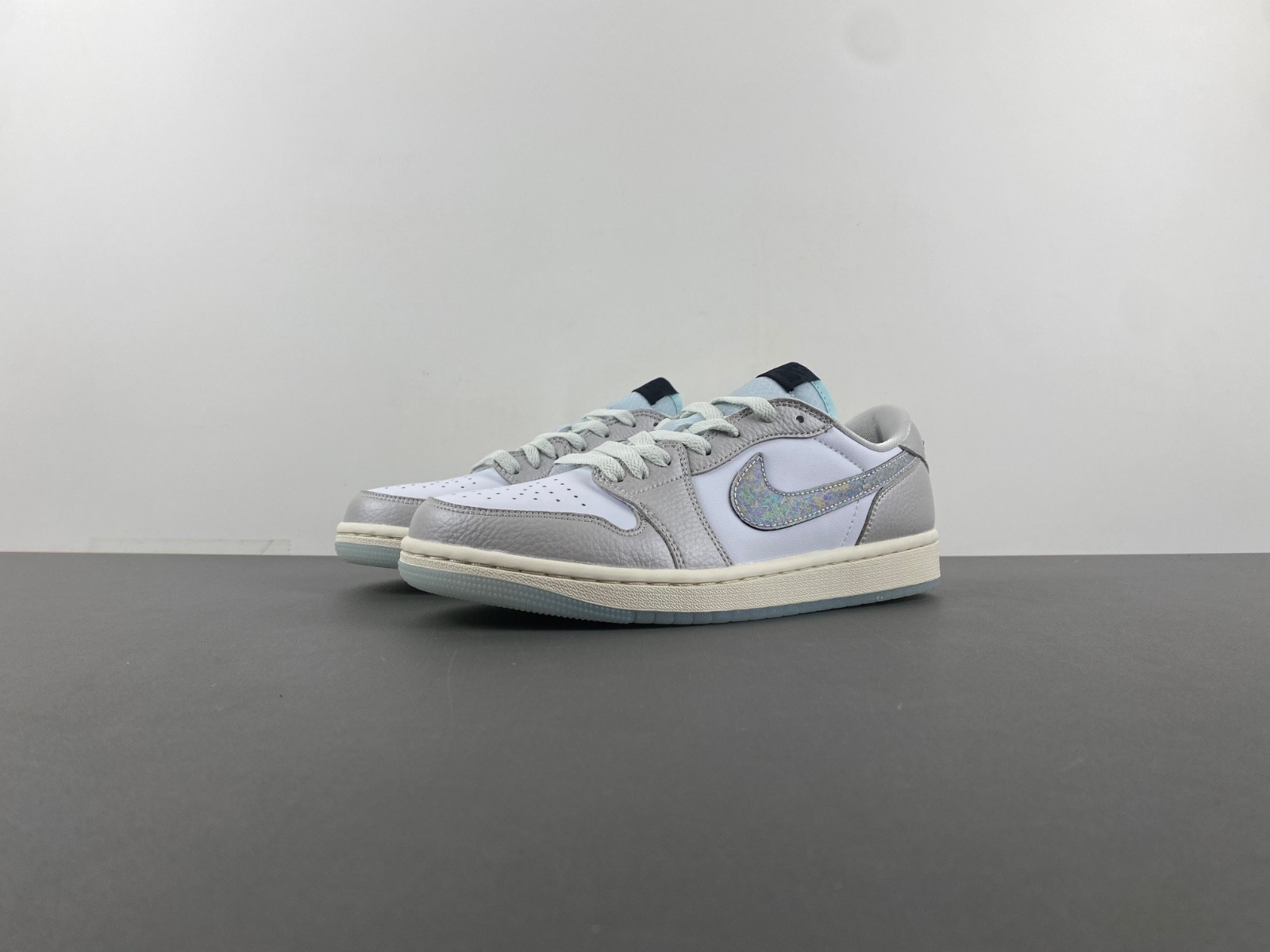 Air Jordan 1 Low OG “Year of the Snake” HF3144-100