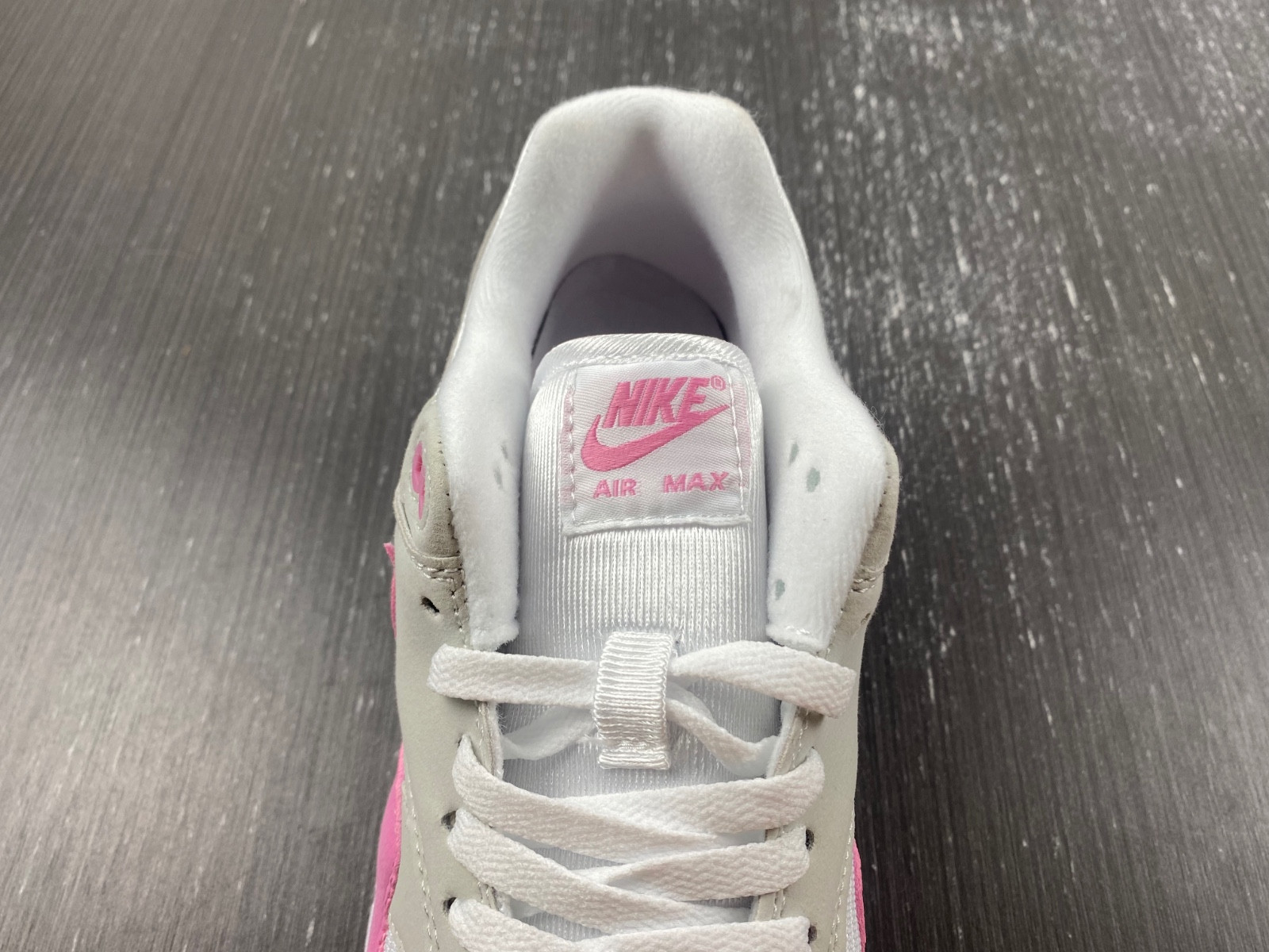 Nike Air Max 1 WMNS “Fuchsia Dream“ DZ2628-001