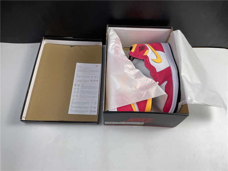 Air Jordan Retro 1 High OG “Light Fusion Red” 555088-603