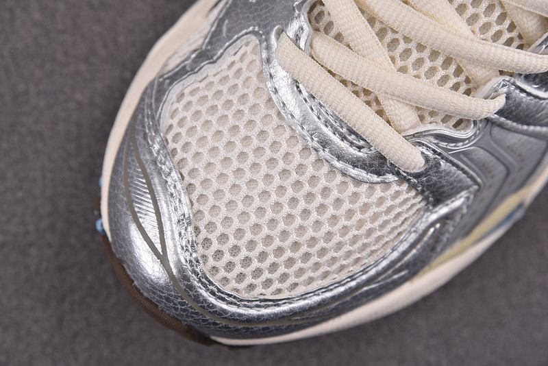 As*ic*s sneaker