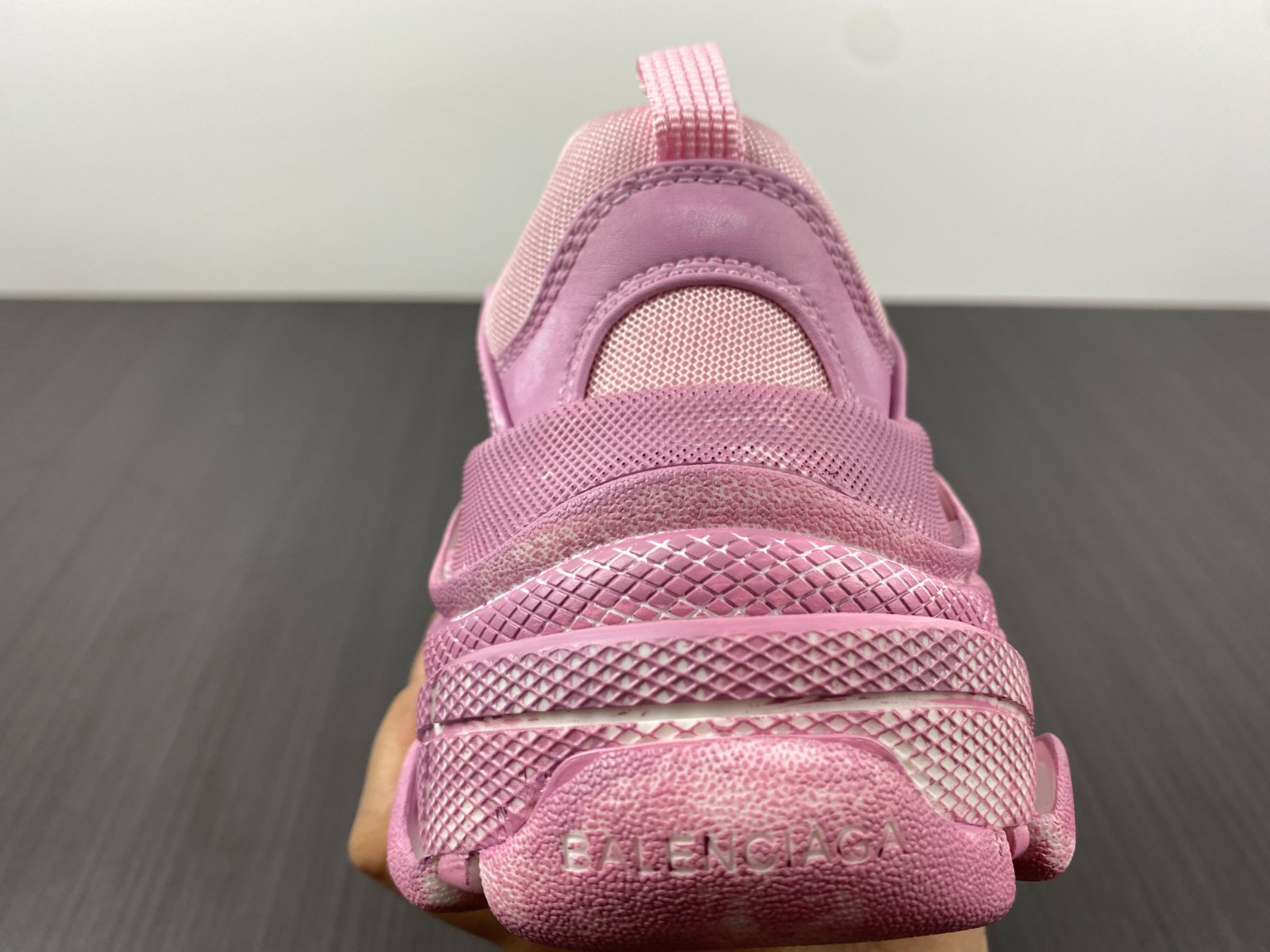 BLCG Triple S 524039-W3CN3-5000