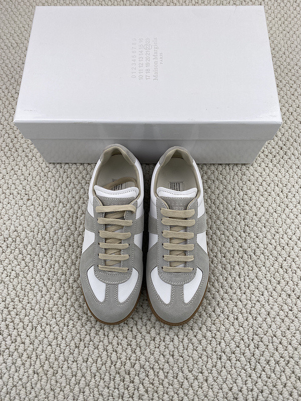 ma*s*n Ma*i*la sneakers