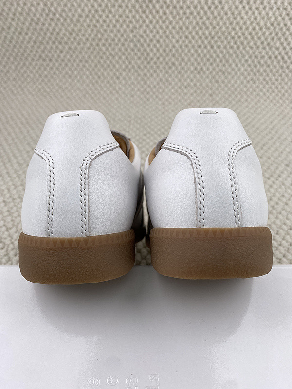 ma*s*n Ma*i*la sneakers