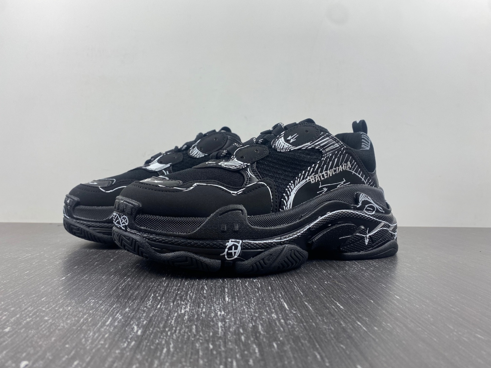 Ba*len*cia*ga triple s  536737 w2fw6 0102