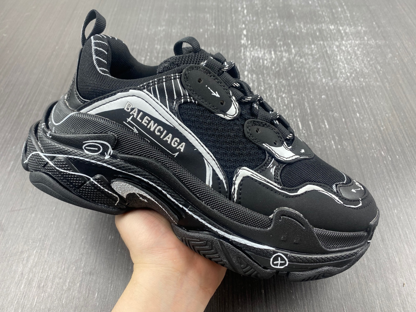 Ba*len*cia*ga triple s  536737 w2fw6 0102