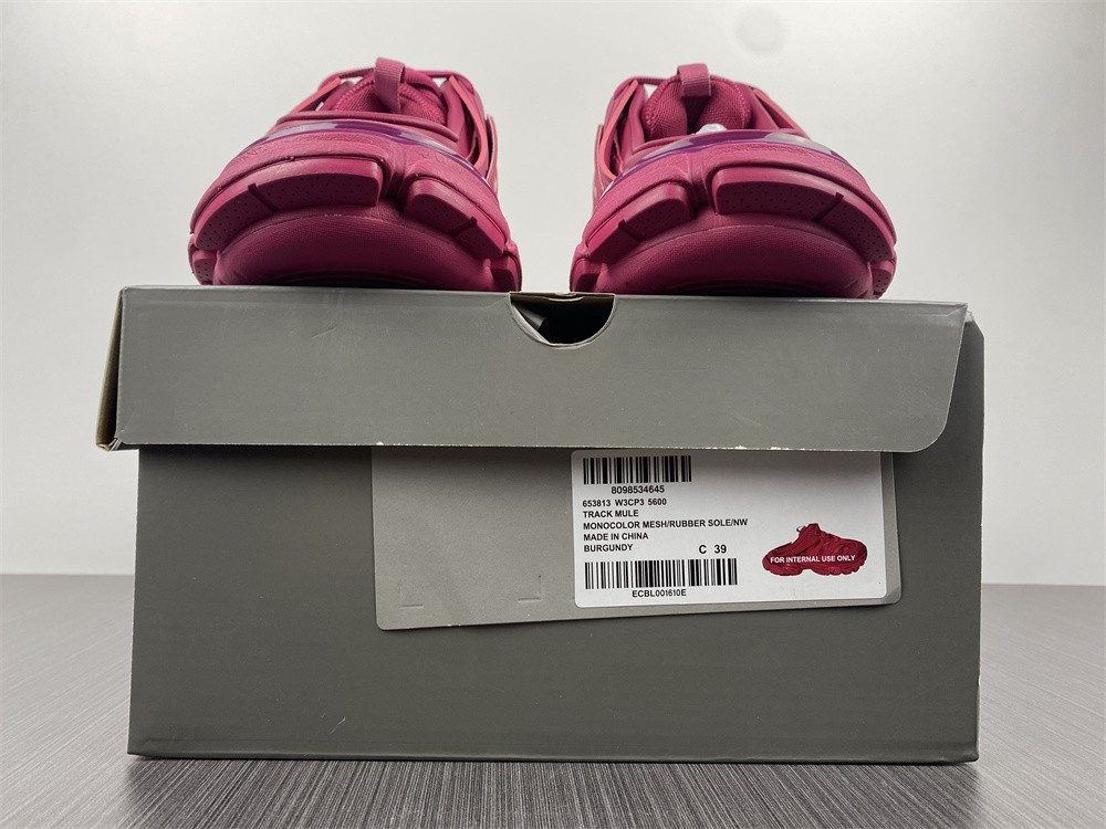 Balenciaga track 653813 W3CP3 5600