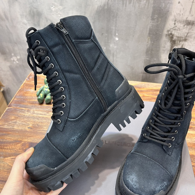 Ba*len*cia*ga boots