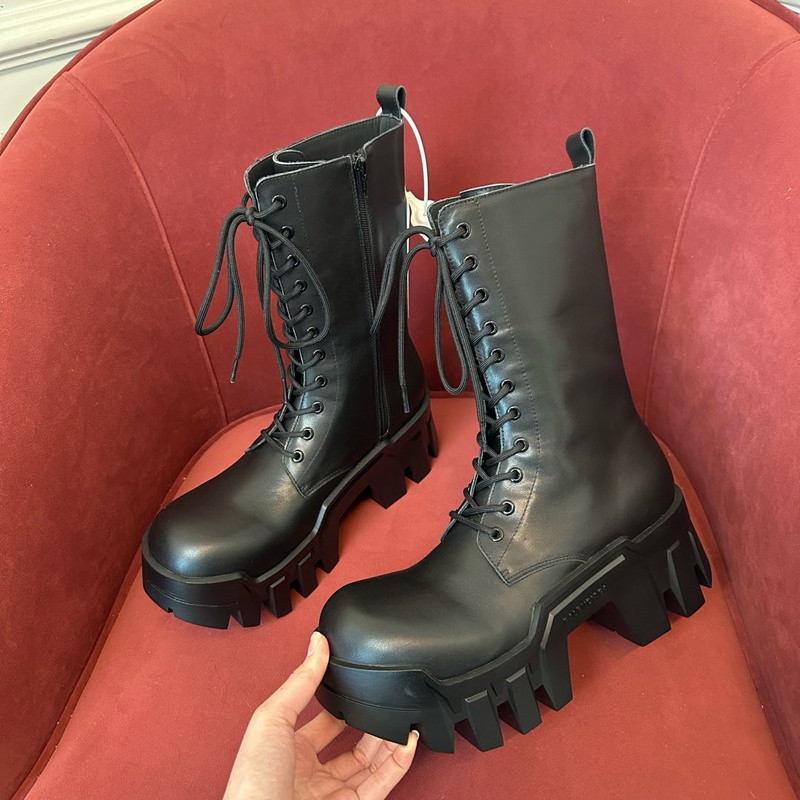 Ba*len*cia*ga boots