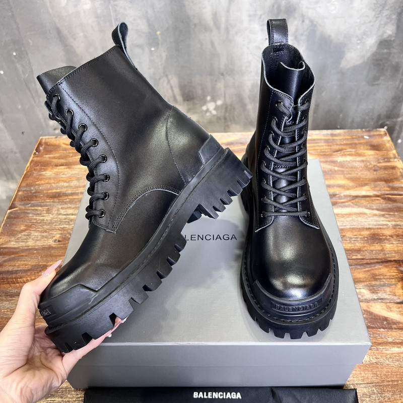 Ba*len*cia*ga boots