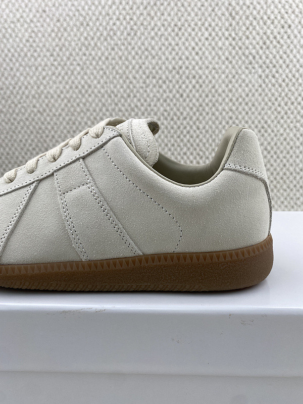 ma*s*n Ma*i*la sneakers