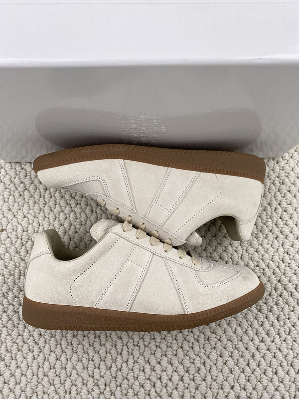ma*s*n Ma*i*la sneakers