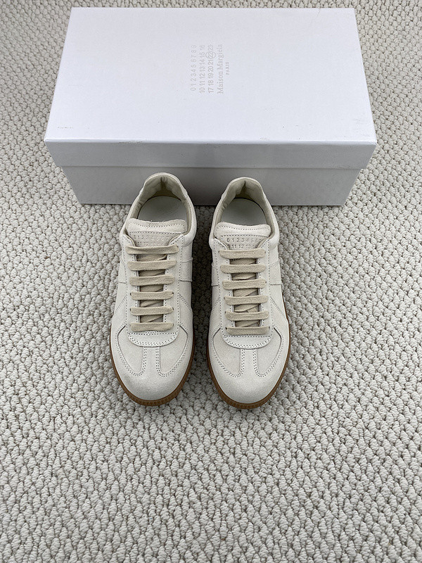ma*s*n Ma*i*la sneakers