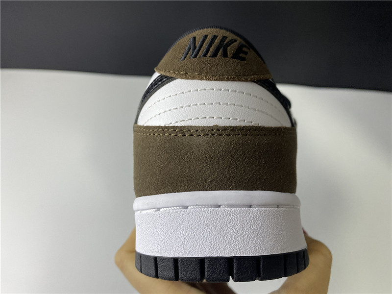 Nike SB Dunk Low “Trail” 304292-102