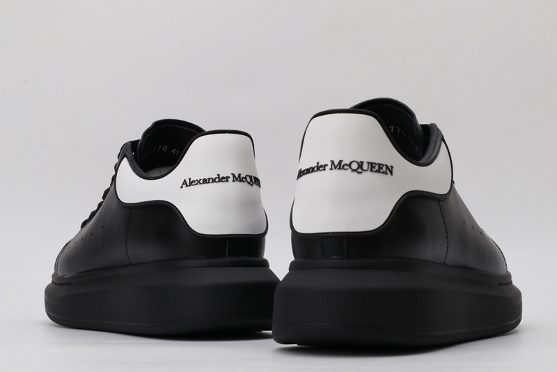 MQ Sneakers