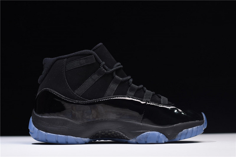 Air Jordan 11 “Cap and Gown” black  378037-005
