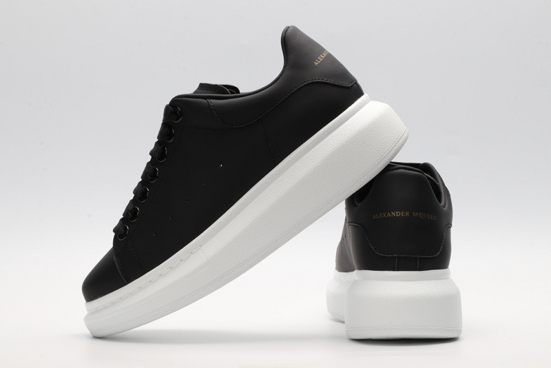 MQ Sneakers